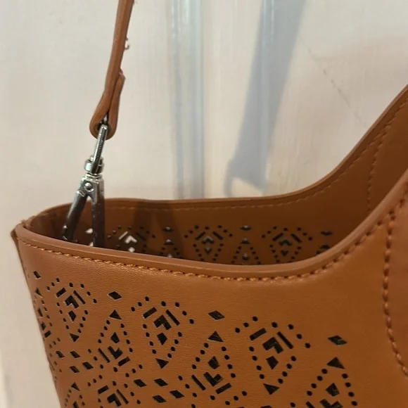 NWOT Women’s Free People Brown Vegan Leather Laser Cut Perforated Crossbody - Picture 6 of 11